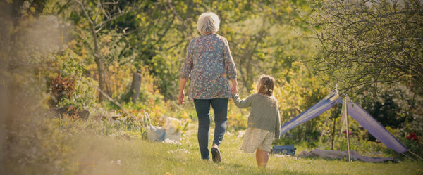 Why Grandparents Are Choosing Den Kits as the Perfect Christmas Gift for Grandchildren