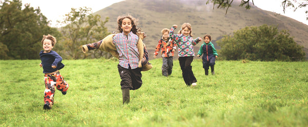 Children having fun during The Den Kit Co. Autumn photoshoot